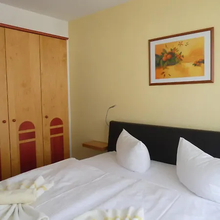 Appartementhaus Binzer Sterne Haus 1 *